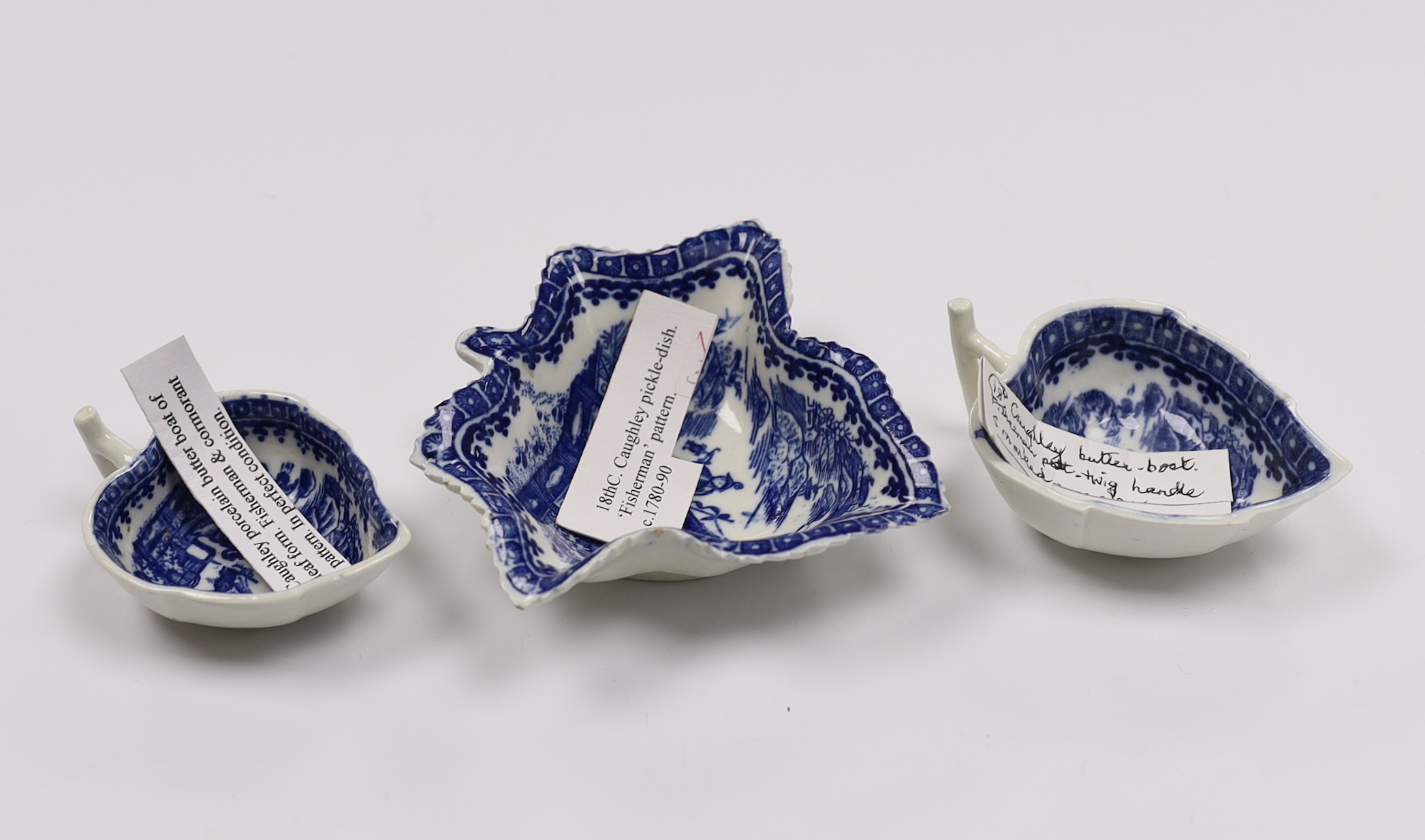 Caughley fisherman pattern - two butter boats and a pickle dish c.1780-90